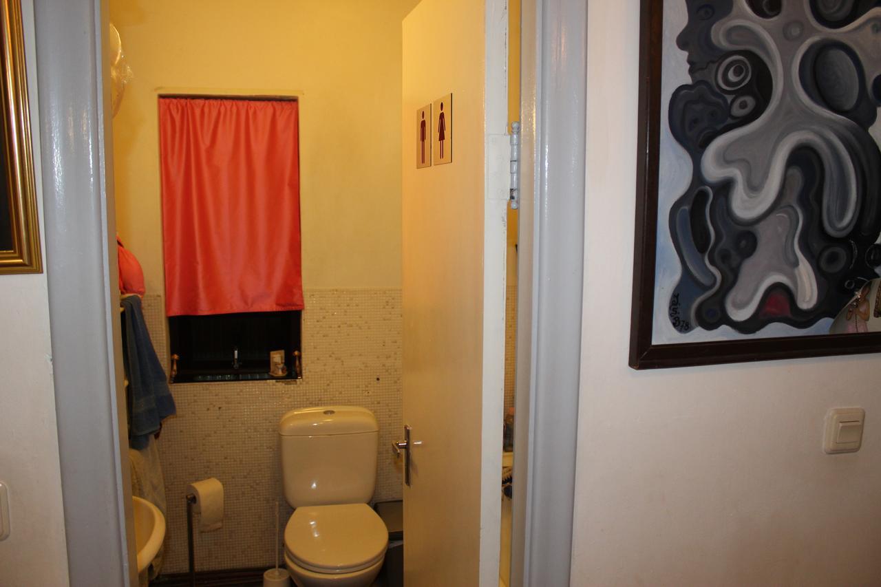Brimarsbru Sleep Inn-Art Gallery Njarthvik Dış mekan fotoğraf
